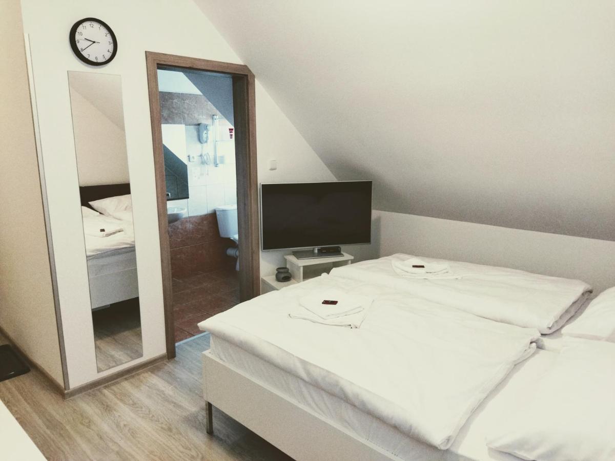 Penzion Janousek Motorsport Cesky Krumlov Prisecna Экстерьер фото