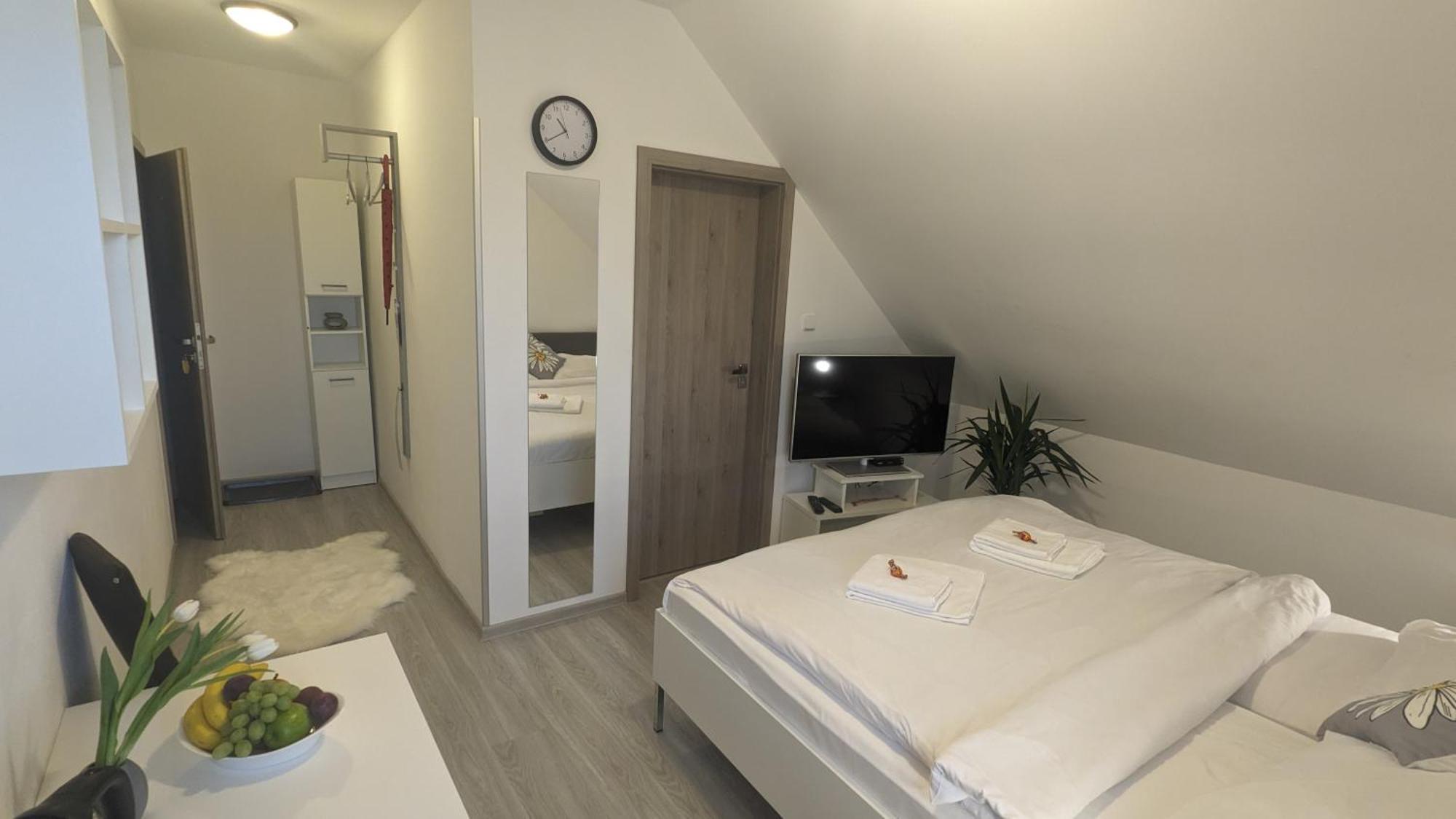 Penzion Janousek Motorsport Cesky Krumlov Prisecna Экстерьер фото